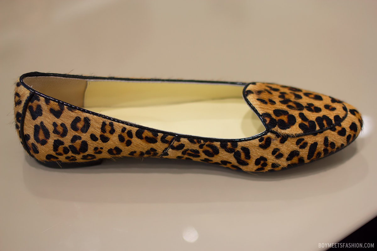 I love these leopard print flats shoes 