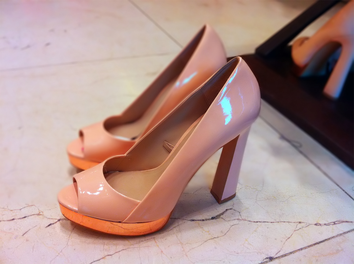 ZARA's block heels peep-toe with rose 